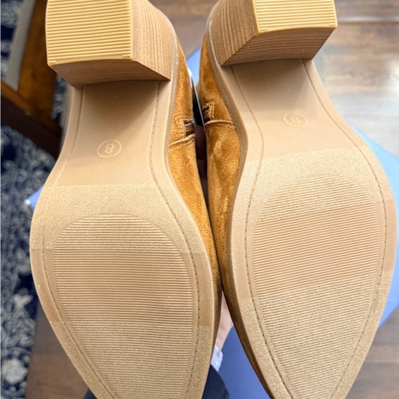 Universal Thread Women's Brown Heeled Boots - Picture 3 of 3